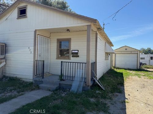 672 E Tache Way, Coalinga, CA, 93210 | Card Image