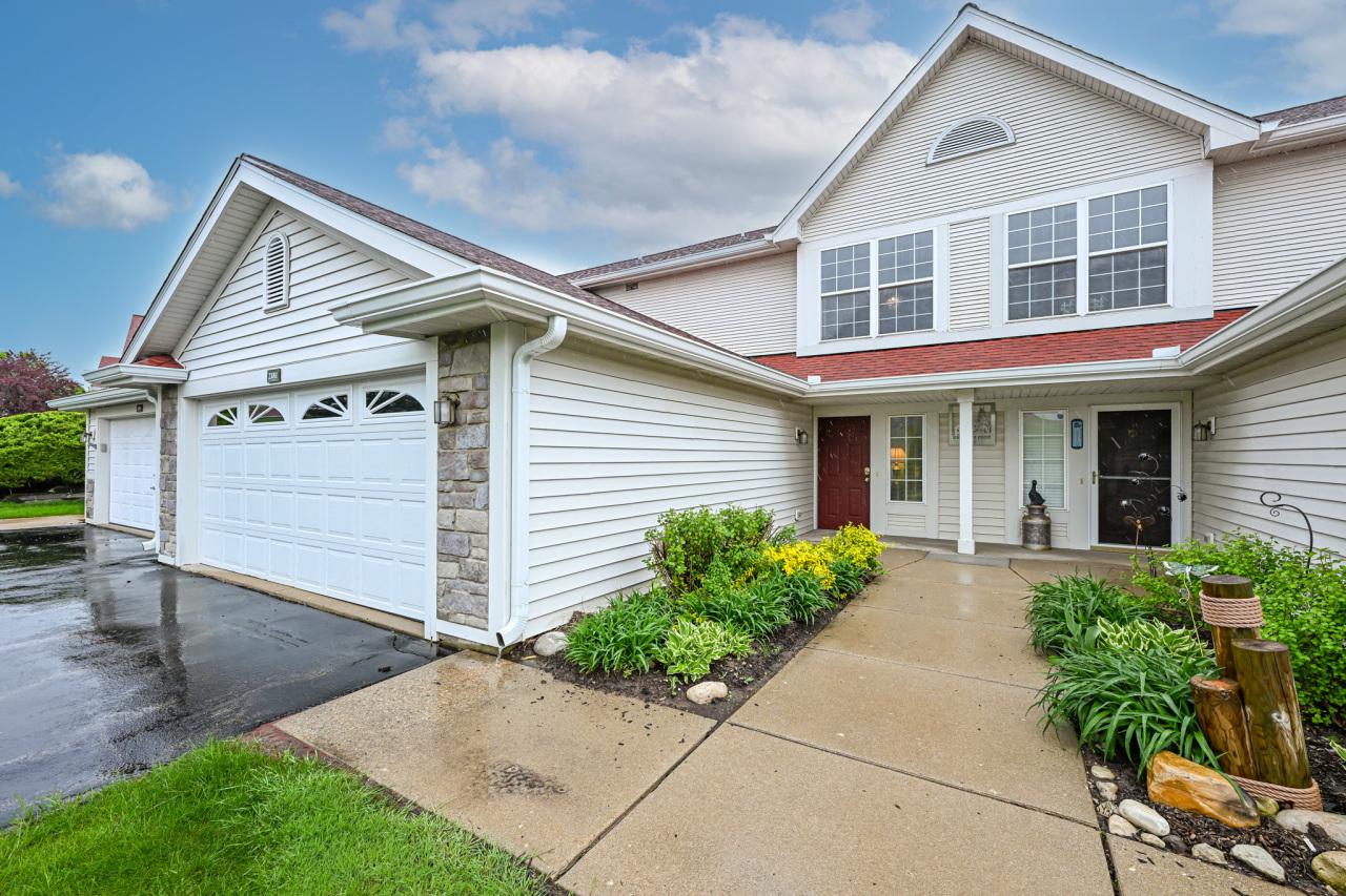 Jefferson Ln, Delavan, WI 53115