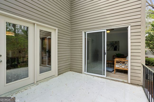 5273 Glenridge Dr, Townhouse with 3 bedrooms, 4 bathrooms and 2 parking in Sandy Springs GA | Image 69
