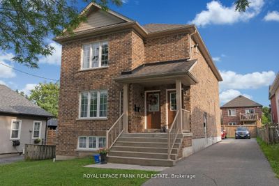 159 Tresane St, Home with 4 bedrooms, 3 bathrooms and 4 parking in Oshawa ON | Image 2