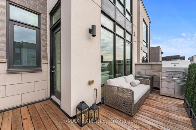 23 Carrville Woods Cir, House attached with 3 bedrooms, 4 bathrooms and 2 parking in Vaughan ON | Image 32