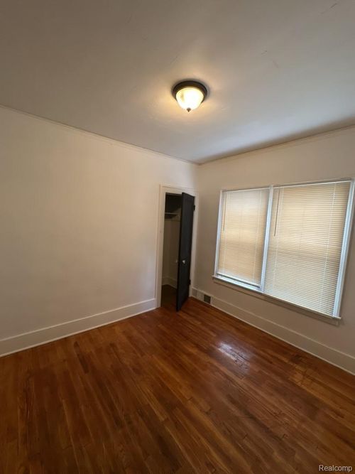 12290 Griggs St, Detroit, MI, 48204-1026 | Card Image