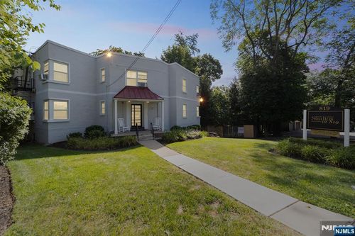 819 Bloomfield Ave, Montclair, NJ, 07042-1868 | Card Image