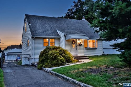 132 Charlton Ave, Lodi, NJ, 07644-3411 | Card Image