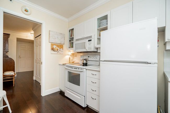 17 - 2130 Marine Drive, Condo with 2 bedrooms, 2 bathrooms and 1 parking in West Vancouver BC | Image 5
