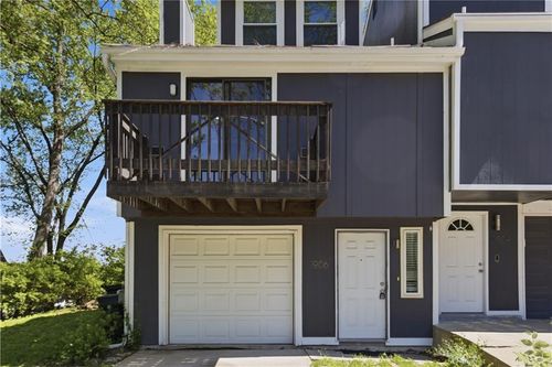 1906 Lawrence Ct, Kansas City, KS, 66103-2225 | Card Image