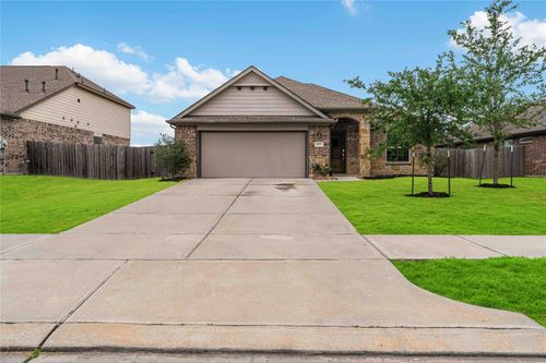 677 Summer Shores Ln, La Marque, TX, 77568-1416 | Card Image