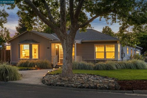 2907 Eccleston Ave, Walnut Creek, CA, 94597-1818 | Card Image