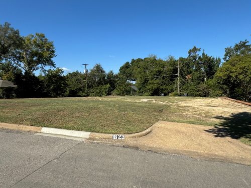 1623 Oak Knoll St, Dallas, TX, 75208-2530 | Card Image