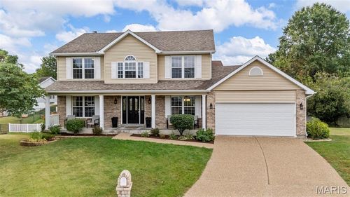 709 Wooded Trail Ct, Saint Peters, MO, 63376-7641 | Card Image