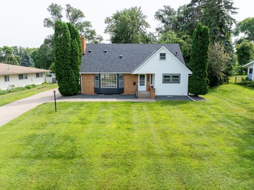 828 Cypress St S, Cambridge, MN, 55008-2117 | Card Image