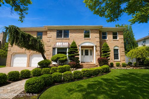 70 Venus Place, Staten Island, NY, 10312 | Card Image