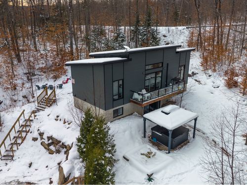 100 Ch Des Lacs-À-May, Entrelacs, QC, J0T2E0 | Card Image