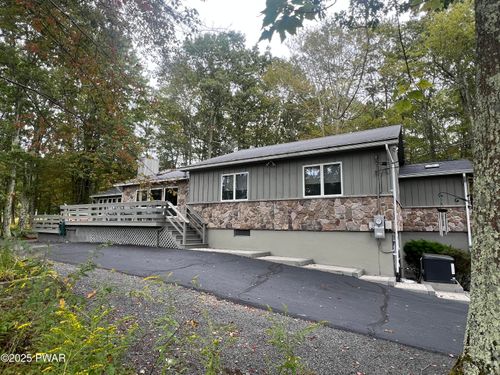 116 W End Dr, Lords Valley, PA, 18428 | Card Image