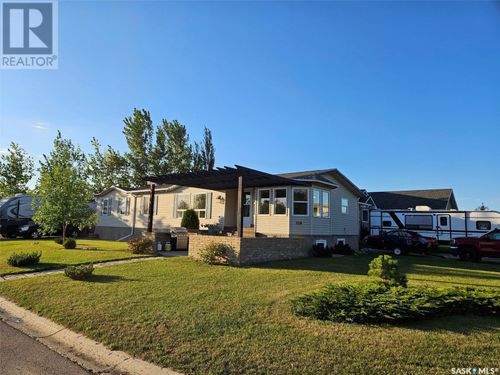 220 5th St W, Carnduff, SK, S0C | Card Image