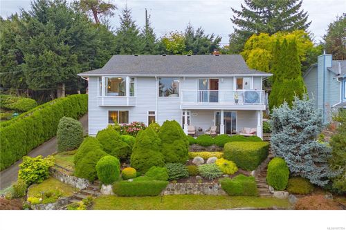 1089 College Dr, Nanaimo, BC, V9R5X3 | Card Image