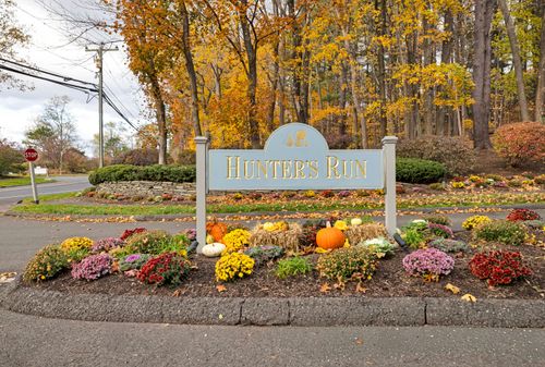 5-5 Thistle Holw, Avon, CT, 06001-3960 | Card Image