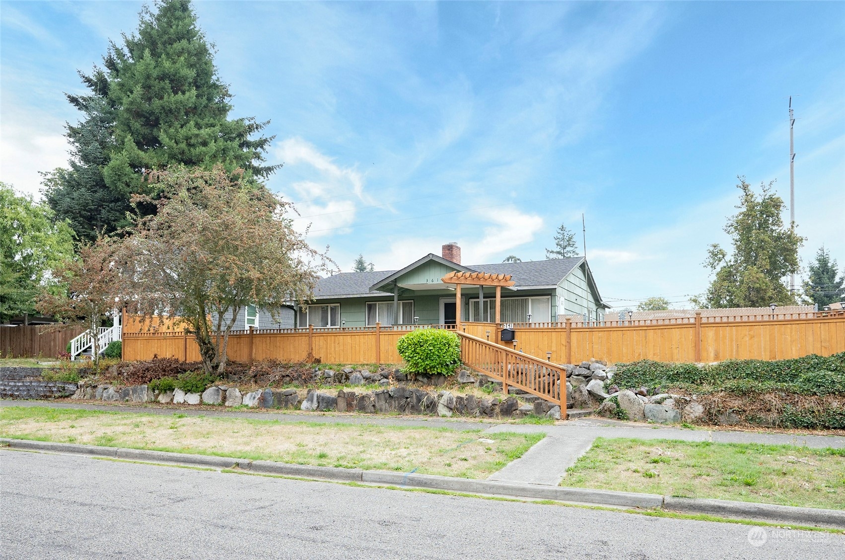 Ainsworth Ave, Tacoma, WA 98418