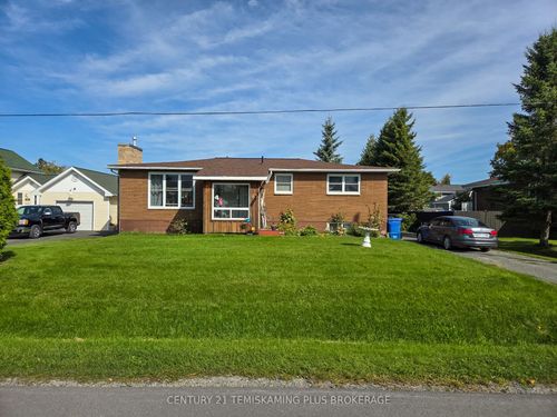 47 Eighth Ave, Englehart, ON, P0J1H0 | Card Image