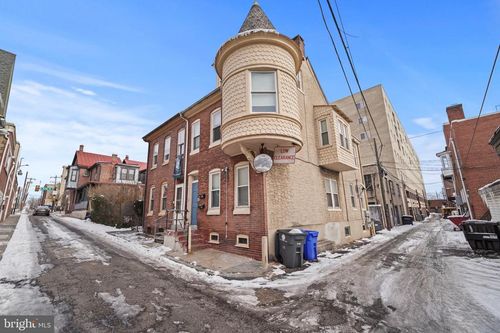 18 Penn Street, Pottstown, PA, 19464 | Card Image