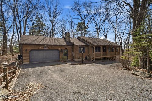 109 Banbury Dr, Bushkill, PA, 18324-7797 | Card Image