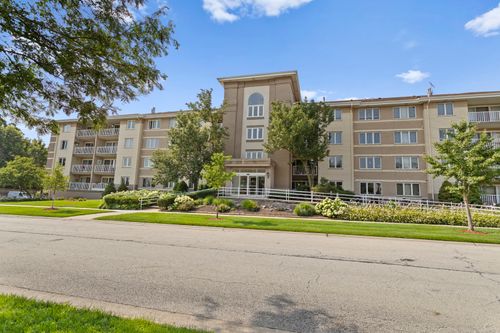 apt-209-440 E Montrose Ave, Wood Dale, IL, 60191-2138 | Card Image