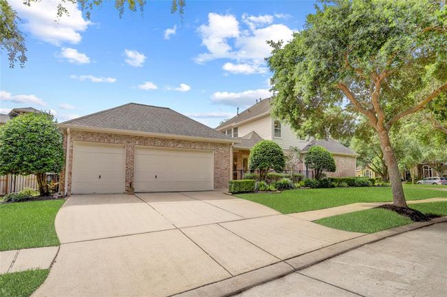 19 Royal Hampton Ct, House other with 5 bedrooms, 5 bathrooms and 3 parking in Sugar Land TX | Image 38