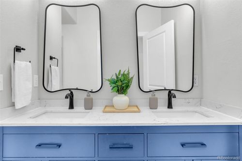 c309-9039 E Panorama Circle, Englewood, CO, 80112 | Card Image
