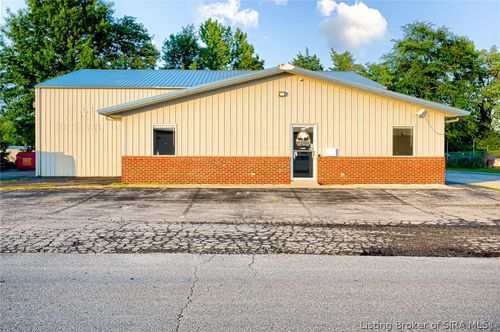 1227 Bringham Dr, Sellersburg, IN, 47172-2028 | Card Image