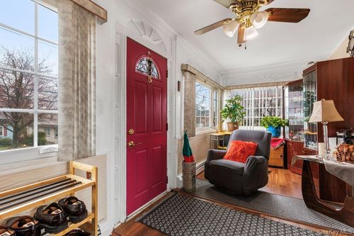 285 First St, Yonkers, NY, 10704-3138 | Card Image