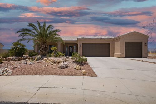 1041 Heritage Dr, Bullhead City, AZ, 86429-5945 | Card Image