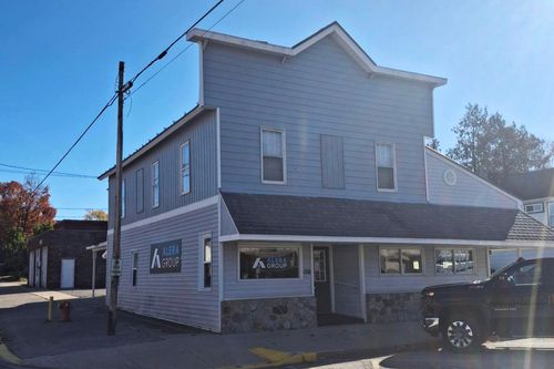 148 N Michigan Ave, Shelby, MI, 49455-1029 | Card Image