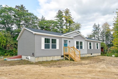 234 E Main St, Conway, NH, 03818-6198 | Card Image