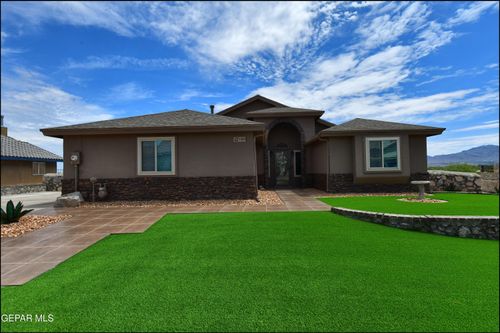 189 Pinehurst Dr, Santa Teresa, NM, 88008-9602 | Card Image