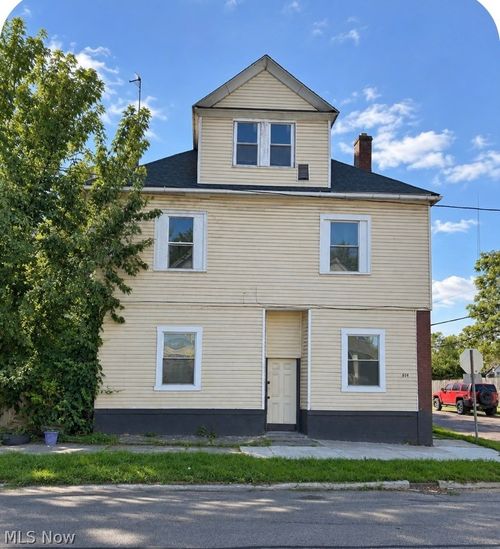studio-3654 E 53rd Street, Cleveland, OH, 44105 | Card Image