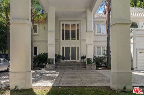 4743 White Oak Ave, Encino, CA, 91316-3719 | Card Image