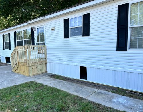 668 Hansel Ave Nw, Comstock Park, MI, 49321-8933 | Card Image