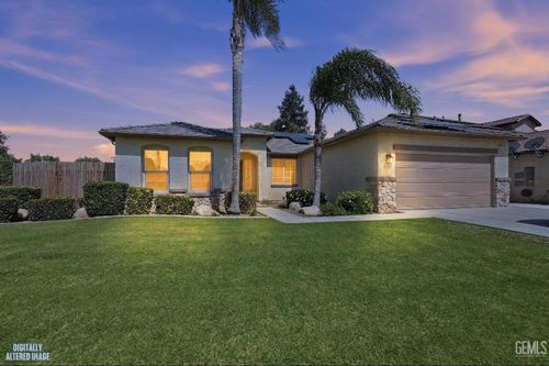 7214 Sleepy Lagoon Dr, Bakersfield, CA, 93312-5684 | Card Image