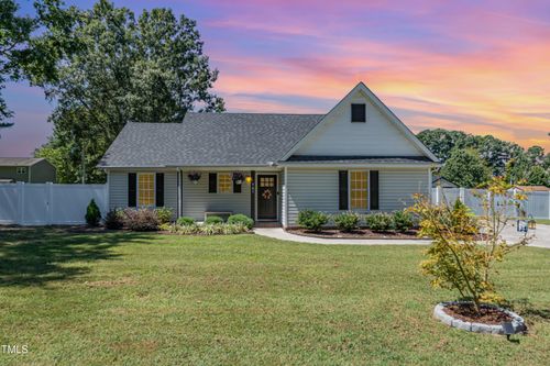 501 Somerset Dr, Zebulon, NC, 27597-2233 | Card Image