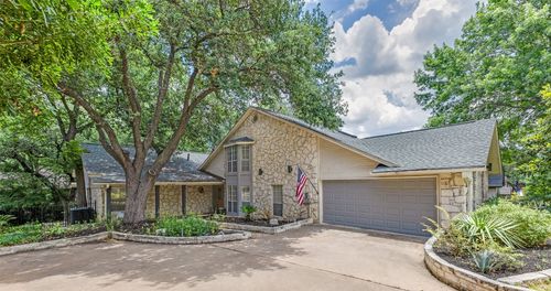 5731 Sam Houston Cir, Austin, TX, 78731-3336 | Card Image