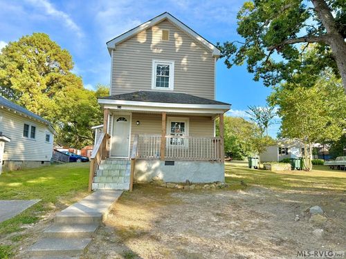 414 Monroe St, Roanoke Rapids, NC, 27870-1864 | Card Image