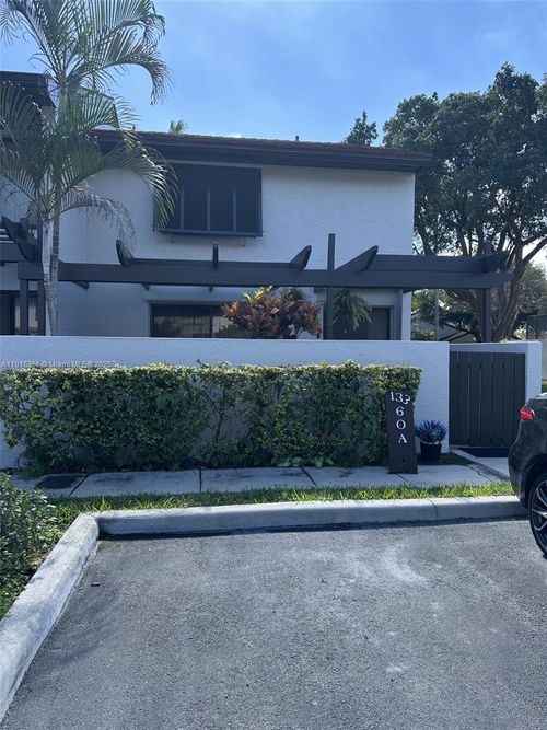 apt-a-13360 Sw 90th Ter, Miami, FL, 33186-1610 | Card Image