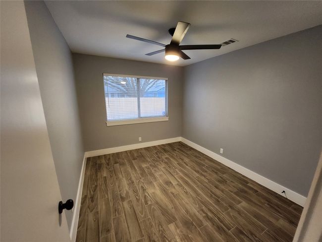 201 Quail Cir, House other with 3 bedrooms, 2 bathrooms and 4 parking in Hutto TX | Image 10