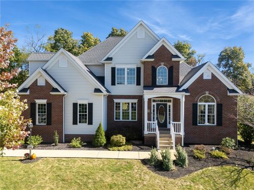 422 Southfield Dr, Greensburg, PA, 15601-8640 | Card Image