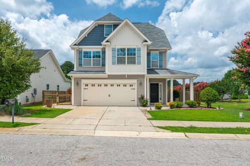 16 Averasboro Dr, Clayton, NC, 27520-2685 | Card Image