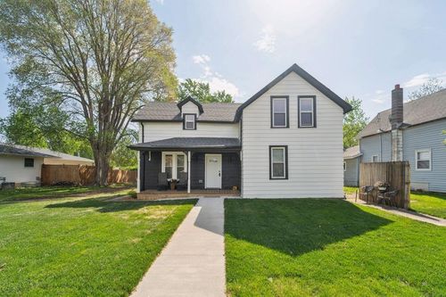 602 S Iowa St Street, Charles City, IA, 50616 | Card Image