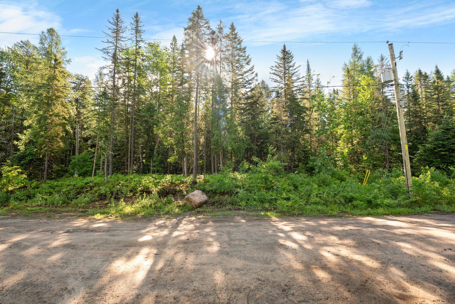 Land in Saint-Alexis-des-Monts 3