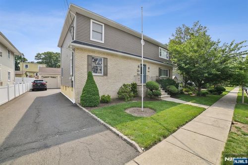 155 8th Ave, Hawthorne, NJ, 07506-1612 | Card Image