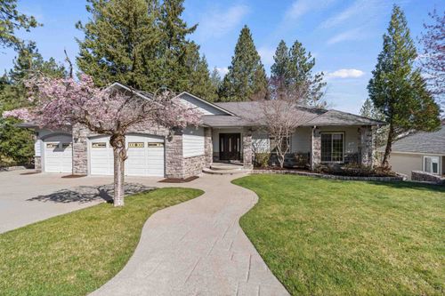 15117 E Ridge Ln, Veradale, WA, 99037-8230 | Card Image