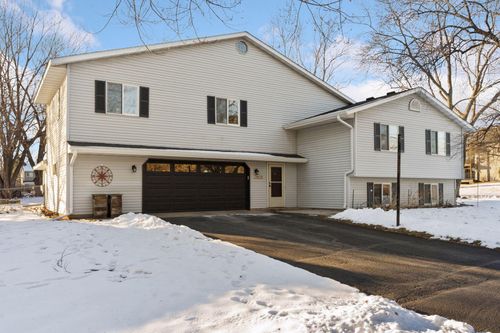 3475 Chandler Rd, Shoreview, MN, 55126-3915 | Card Image